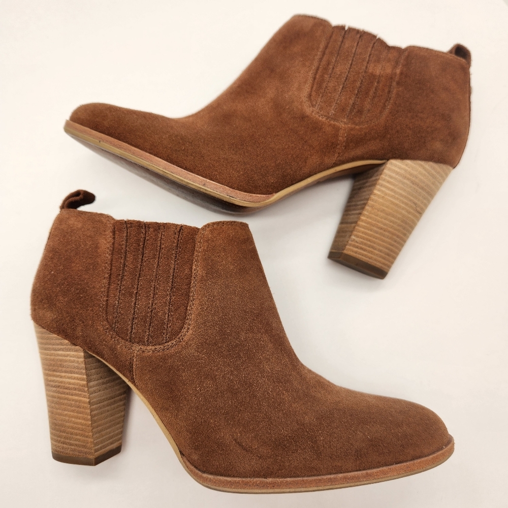 Michael Kors heeled booties 7.5 brown suede Chelsea Thea ankle boots classic